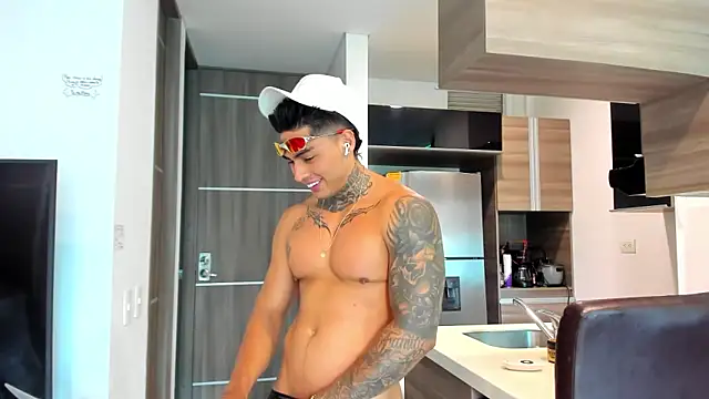 Dominiofit online show from 04-11-26, 04:44