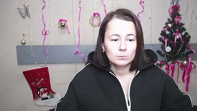 Snapshot of MarieSho chatting on 12-24-24, 06:06 MarieSho online show from 12-24-24, 06:06