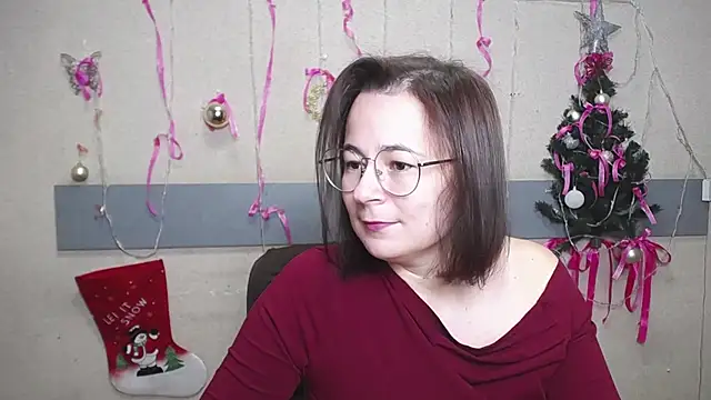 Snapshot of MarieSho chatting on 12-30-24, 07:15 MarieSho online show from 12-30-24, 07:15