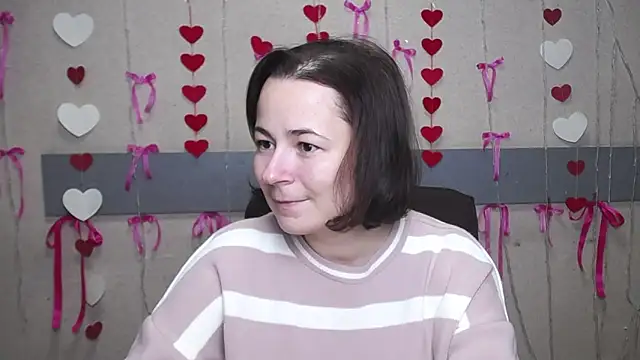 Snapshot of MarieSho chatting on 02-04-25, 06:06 MarieSho online show from 02-04-25, 06:06