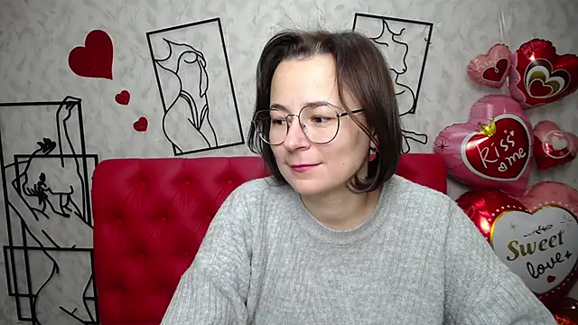 Snapshot of MarieSho chatting on 02-16-25, 02:32 MarieSho online show from 02-16-25, 02:32