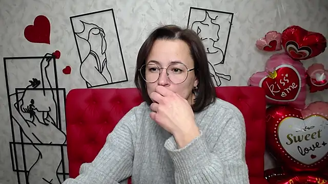 Snapshot of MarieSho chatting on 02-22-25, 12:05 MarieSho online show from 02-22-25, 12:05