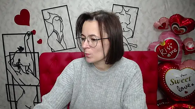 Snapshot of MarieSho chatting on 02-22-25, 03:12 MarieSho online show from 02-22-25, 03:12