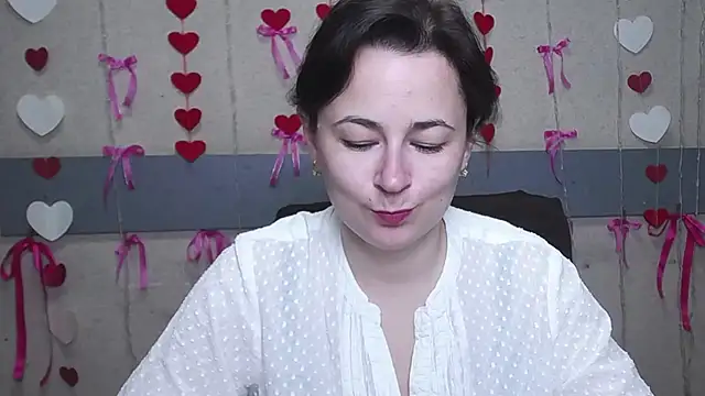 Snapshot of MarieSho chatting on 03-11-25, 09:04 MarieSho online show from 03-11-25, 09:04