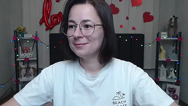 Snapshot of MarieSho chatting on 03-15-25, 03:29 MarieSho online show from 03-15-25, 03:29