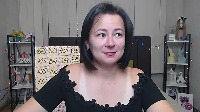 Snapshot of MarieSho chatting on 09-12-25, 05:40 MarieSho online show from 09-12-25, 05:40