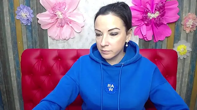 ElizabethSho online show from 01-17-26, 06:22