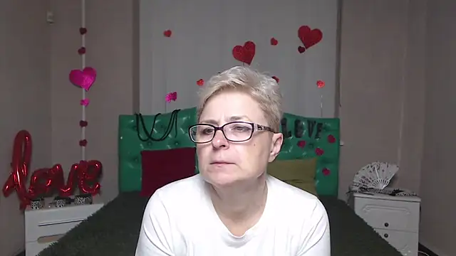 EmiliaGree online show from 11-20-25, 06:07