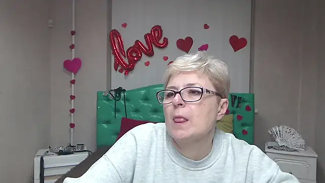 EmiliaGree online show from 01-16-26, 06:01