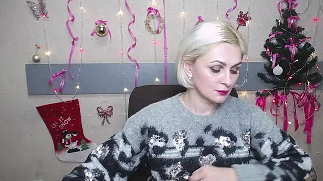 OliviaHorst online show from 12-21-24, 03:42