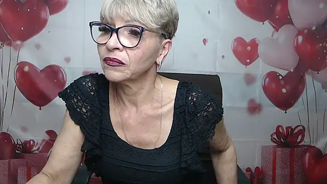 EllaBonito online show from 05-19-26, 05:47
