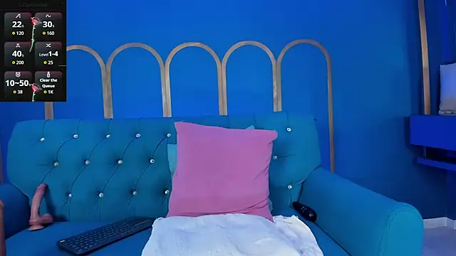 celestelewis online show from 09-19-25, 07:47