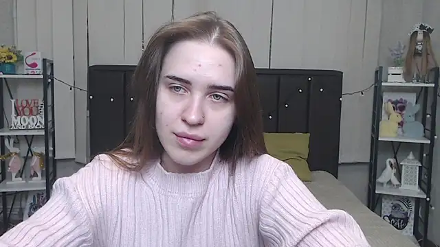 Snapshot of LauraHlot chatting on 10-02-25, 05:20 LauraHlot online show from 10-02-25, 05:20