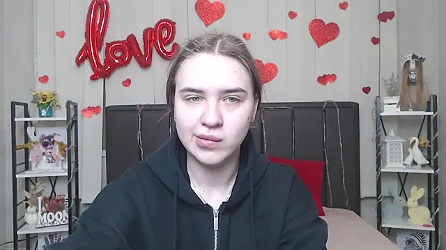 LauraHlot online show from 02-12-26, 08:59