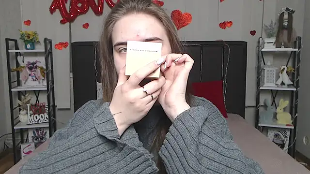 LauraHlot online show from 02-19-26, 06:26