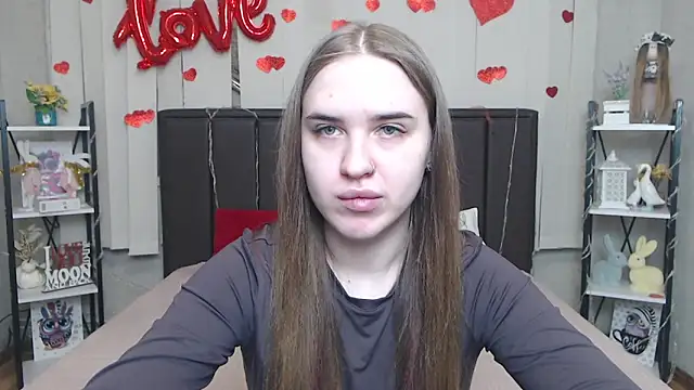 LauraHlot online show from 03-27-26, 07:13