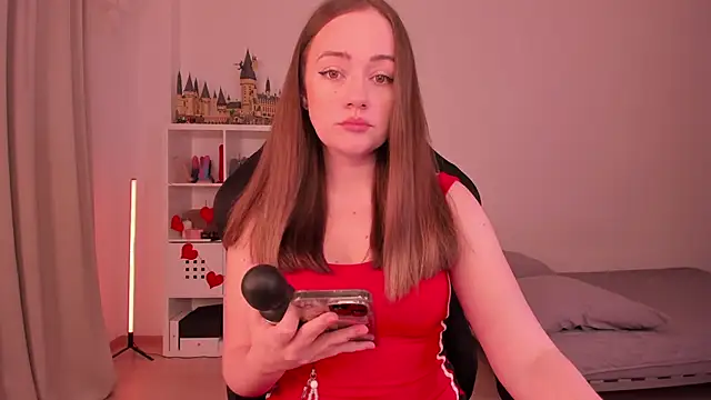 Snapshot of WalkingGirl chatting on 02-14-25, 05:36 WalkingGirl online show from 02-14-25, 05:36