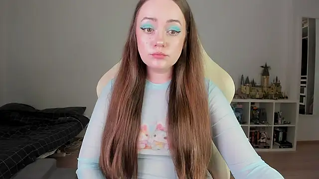 Snapshot of WalkingGirl chatting on 03-19-26, 03:38 WalkingGirl online show from 03-19-26, 03:38