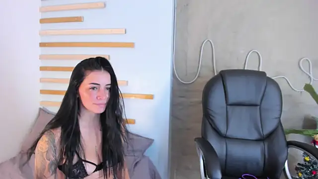 Sofia  rivera online show from 12-18-24, 07:41