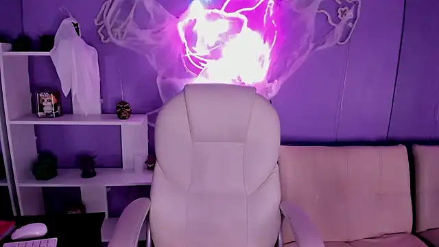 Camiila Osorio online show from 10-13-25, 05:57