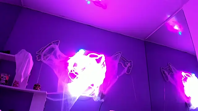 Camiila Osorio online show from 10-23-25, 07:45