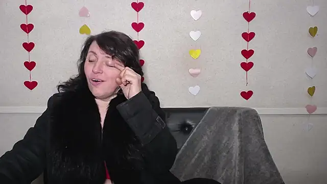 LuciaMii online show from 02-18-25, 03:31