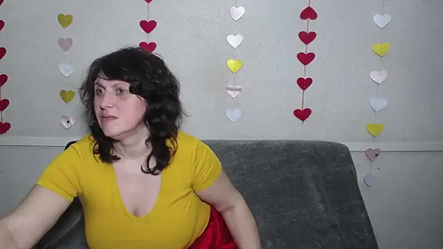 LuciaMii online show from 03-11-25, 03:16