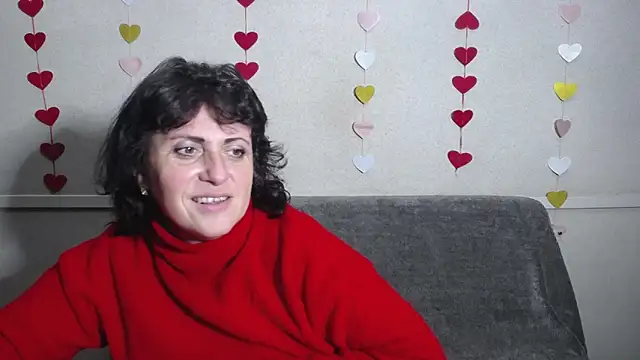 LuciaMii online show from 03-16-25, 06:09