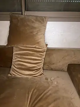 Snapshot of RachaCharmouta chatting on 01-11-25, 01:22 RachaCharmouta online show from 01-11-25, 01:22