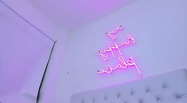 Snapshot of silvana__miller chatting on 01-23-25, 10:33 silvana miller online show from 01-23-25, 10:33