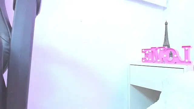 Snapshot of silvana__miller chatting on 02-05-25, 10:22 silvana miller online show from 02-05-25, 10:22