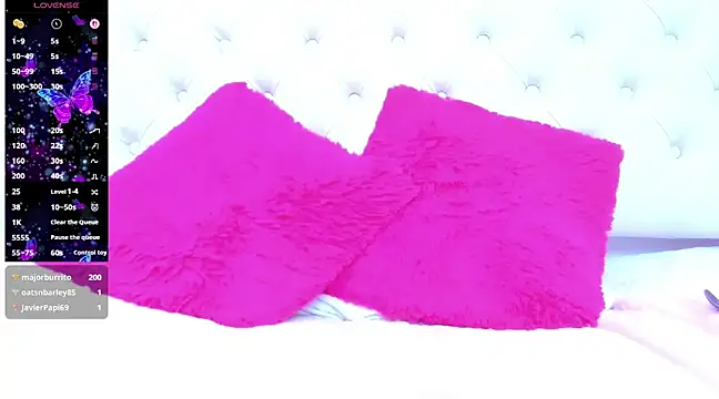 Snapshot of silvana__miller chatting on 02-16-25, 01:25 silvana miller online show from 02-16-25, 01:25