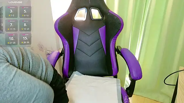 Snapshot of hazuki_8008 chatting on 03-07-25, 06:02 hazuki 8008 online show from 03-07-25, 06:02