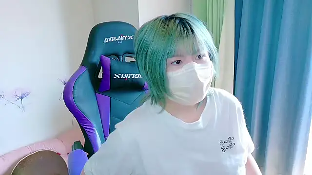 Snapshot of hazuki_8008 chatting on 09-17-25, 03:19 hazuki 8008 online show from 09-17-25, 03:19