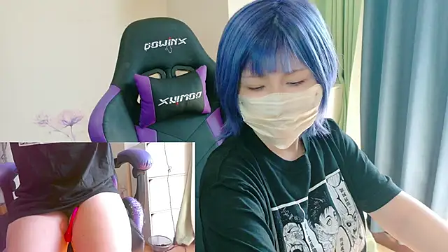 Snapshot of hazuki_8008 chatting on 10-08-25, 01:14 hazuki 8008 online show from 10-08-25, 01:14