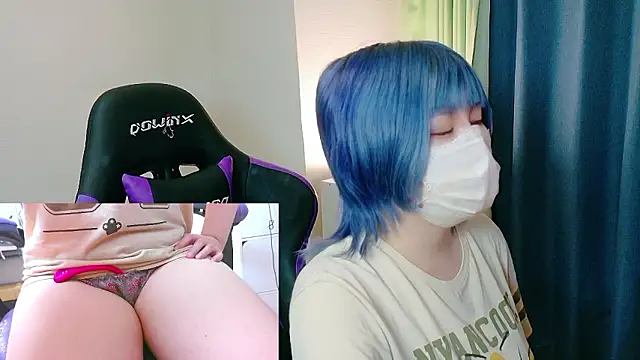 Snapshot of hazuki_8008 chatting on 10-16-25, 04:46 hazuki 8008 online show from 10-16-25, 04:46