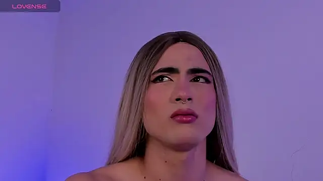 Snapshot of JESSI_NAOMI chatting on 02-25-25, 01:30 JESSI NAOMI online show from 02-25-25, 01:30