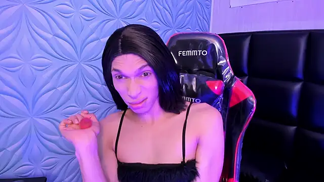 Snapshot of Milk_max_18 chatting on 10-24-25, 09:11 Milk max 18 online show from 10-24-25, 09:11