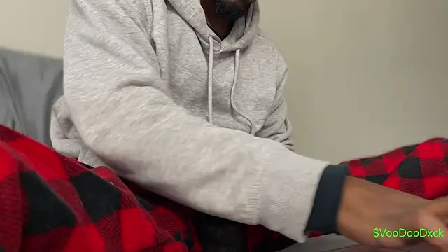 Snapshot of MobyDxck chatting on 12-14-25, 07:18 MobyDxck online show from 12-14-25, 07:18