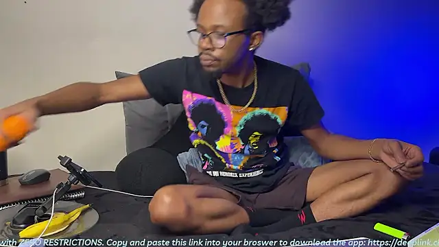 MobyDxck online show from 03-08-26, 09:18