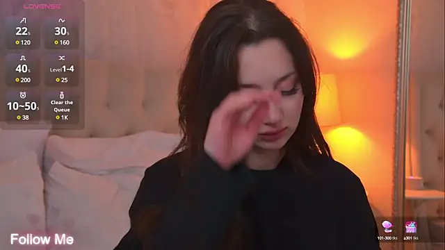 Snapshot of MaryReel chatting on 01-19-25, 09:34 MaryReel online show from 01-19-25, 09:34