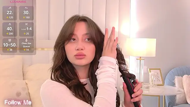 Snapshot of MaryReel chatting on 01-26-25, 03:47 MaryReel online show from 01-26-25, 03:47