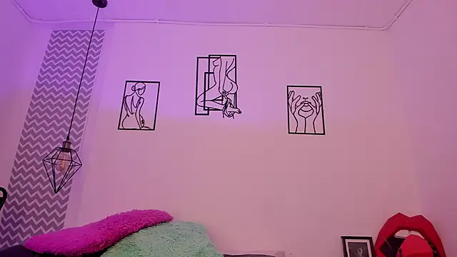 Snapshot of cloehonney chatting on 09-12-25, 02:17 cloehonney online show from 09-12-25, 02:17