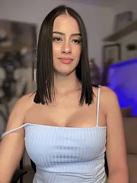 Snapshot of SarahhSmitth1 chatting on 12-13-24, 01:04 SarahhSmitth1 online show from 12-13-24, 01:04