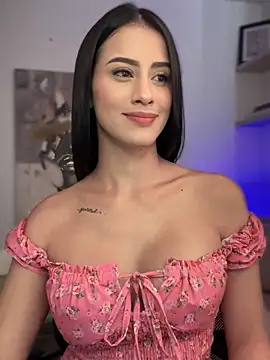 Snapshot of SarahhSmitth1 chatting on 01-26-25, 08:13 SarahhSmitth1 online show from 01-26-25, 08:13