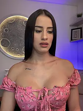 Snapshot of SarahhSmitth1 chatting on 03-04-25, 09:54 SarahhSmitth1 online show from 03-04-25, 09:54