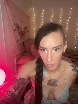 Snapshot of averietheangel chatting on 09-29-25, 08:13 averietheangel online show from 09-29-25, 08:13