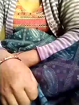 Snapshot of Cutkajal chatting on 01-30-25, 06:35 Cutkajal online show from 01-30-25, 06:35