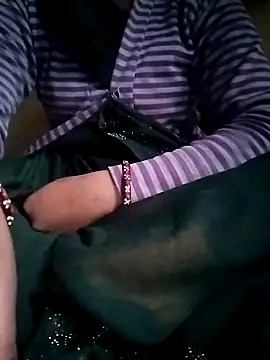 Snapshot of Cutkajal chatting on 02-04-25, 01:34 Cutkajal online show from 02-04-25, 01:34