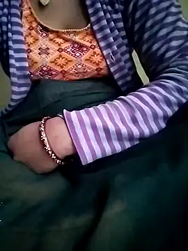 Snapshot of Cutkajal chatting on 02-12-25, 01:52 Cutkajal online show from 02-12-25, 01:52